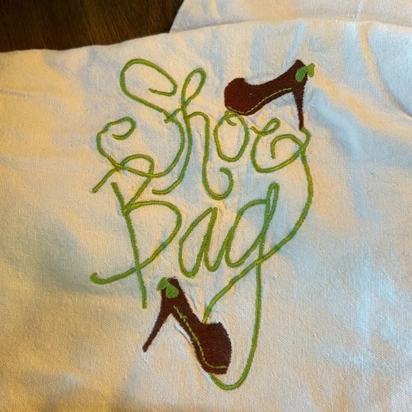 Buckhead Betties Accessory Bags - Picture 3 of 4